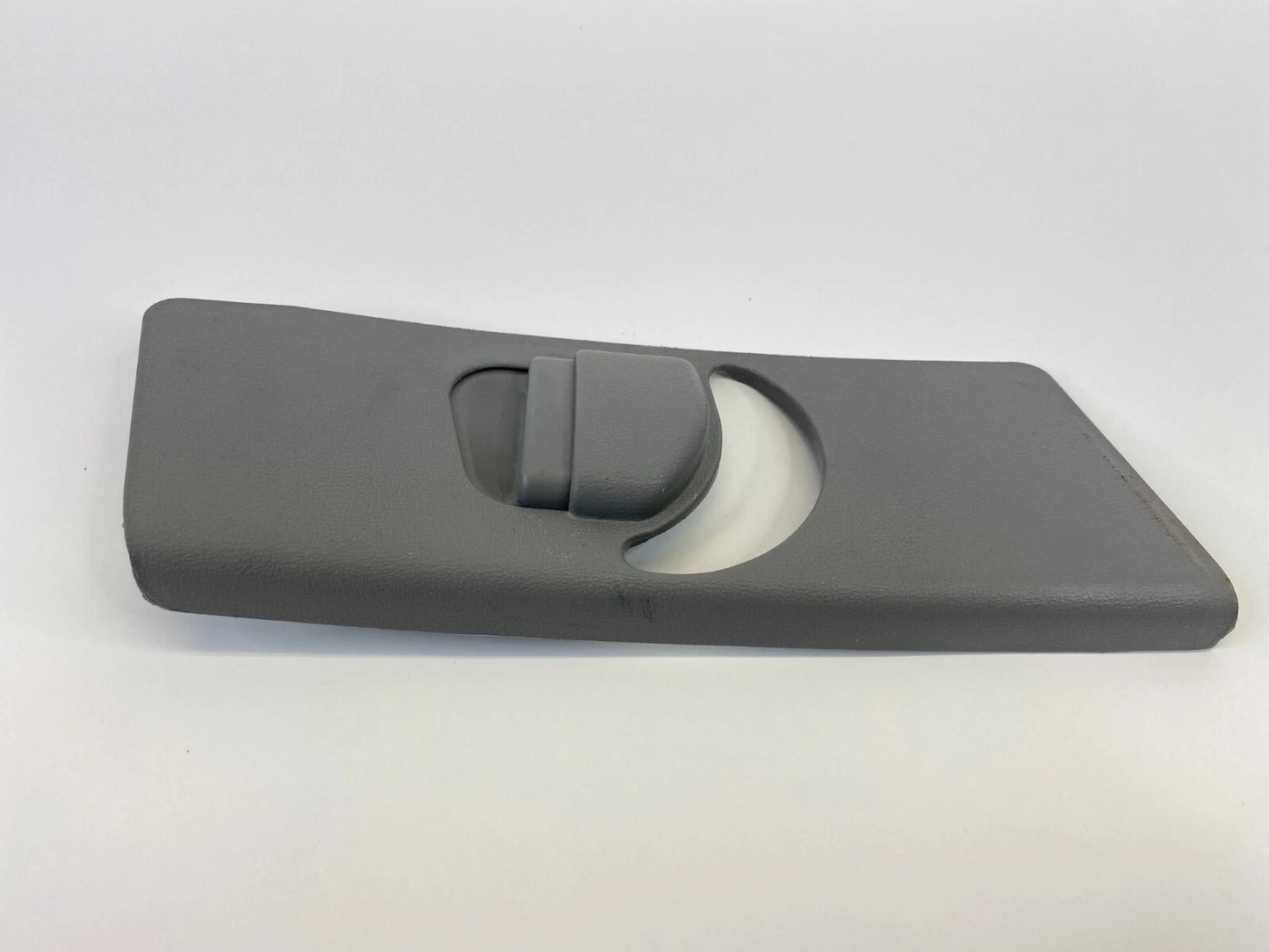 2007-2010 HYUNDAI ELANTRA FRONT RIGHT SEAT BELT HEIGHT ADJUSTER COVER OEM