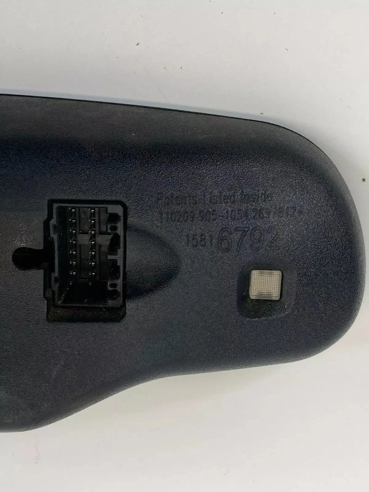09 17 CHEVROLET TRAVERSE VIEW MIRROR AUTO DIMMING ONSTAR BUTTONS 15816792 OEM