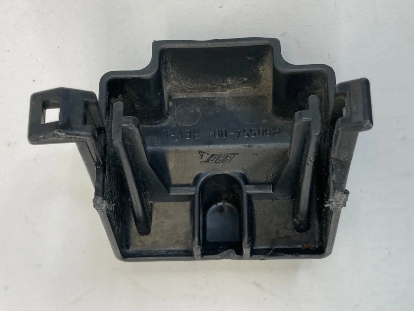2003 MERCURY GRAND MARQUIS ENGINE FUSE BOX RELAY GROUND WIRE COVER 2C7T-14N003-A