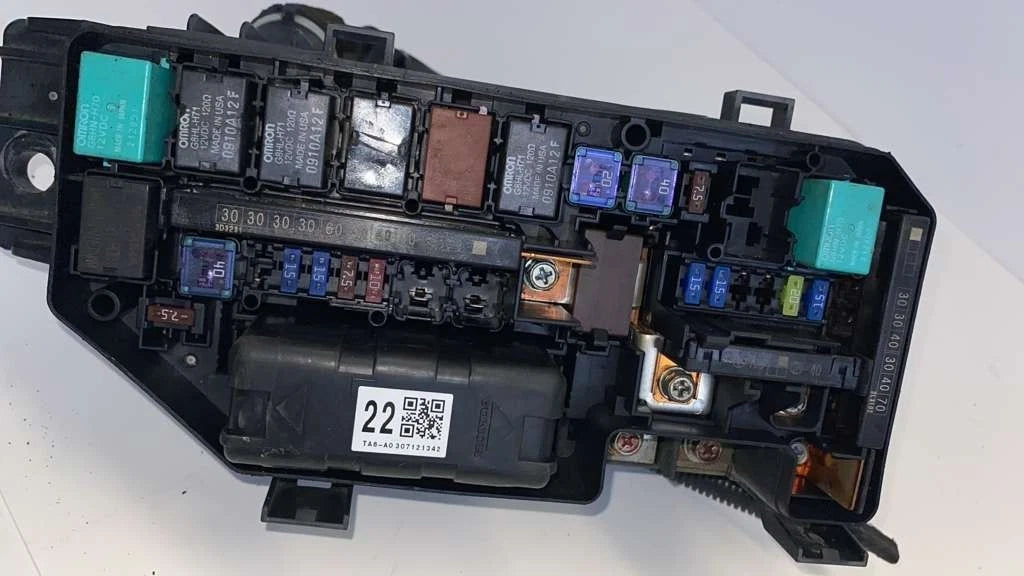 08-12 HONDA ACCORD 2.4L ENGINE JUNCTION RELAY FUSE BOX UNIT OEM FACTORY TA0-A030