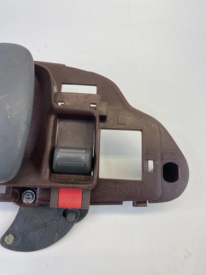 95-99 GMC YUKON CHEVY TAHOE FRONT LEFT DRIVER INNER DOOR HANDLE 5708041 FR LH