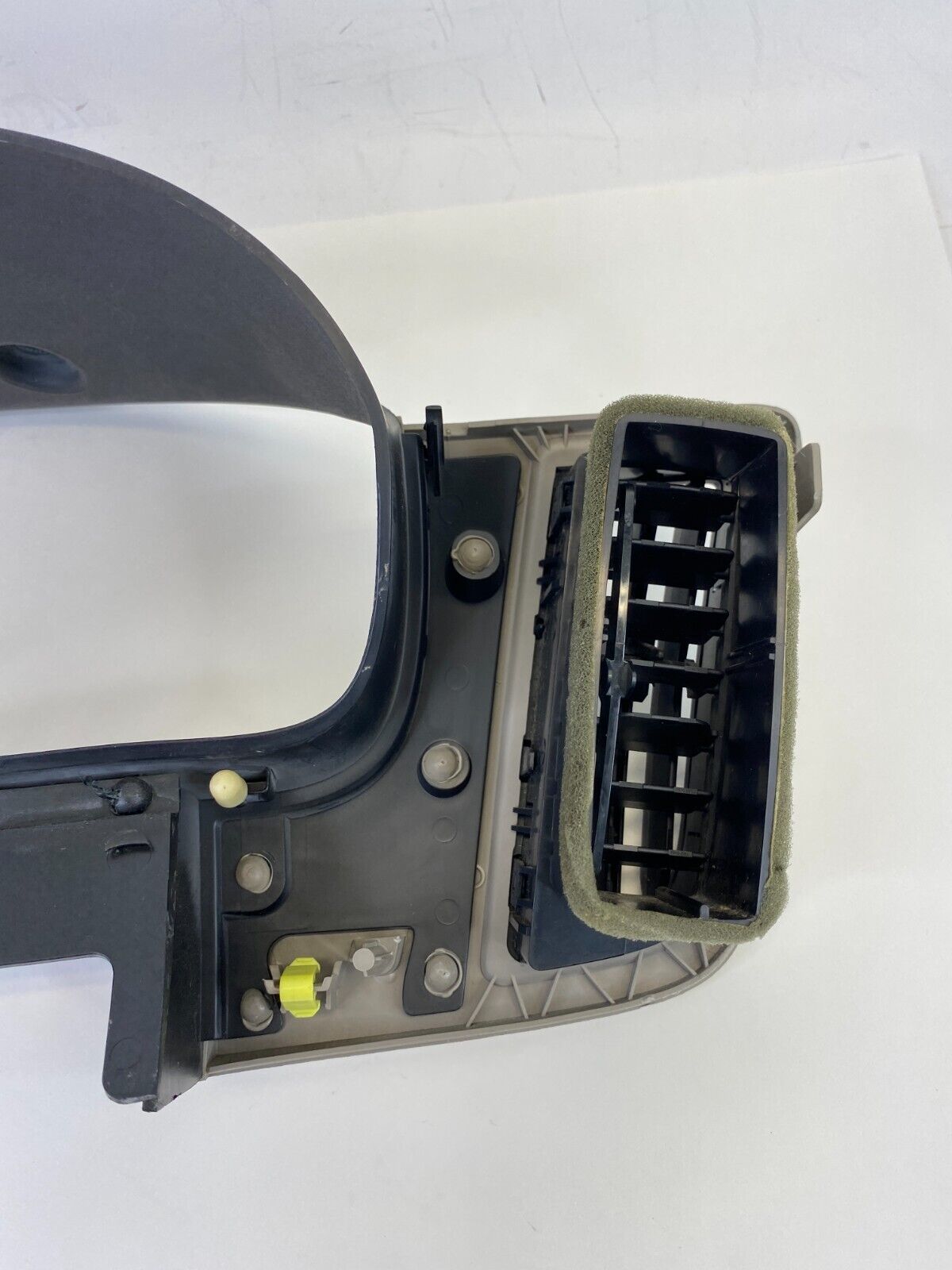 09-11 Ford Focus Speedometer Cluster Bezel Cover w/ Air Vent 8S43-54044D70 OEM