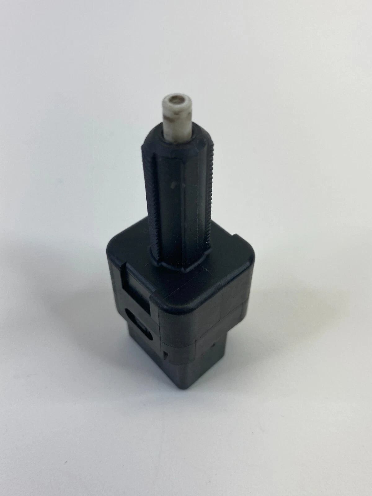 2007 2008 INFINITI G35 BRAKE PEDAL STOP LIGHT LAMP SENSOR SWITCH