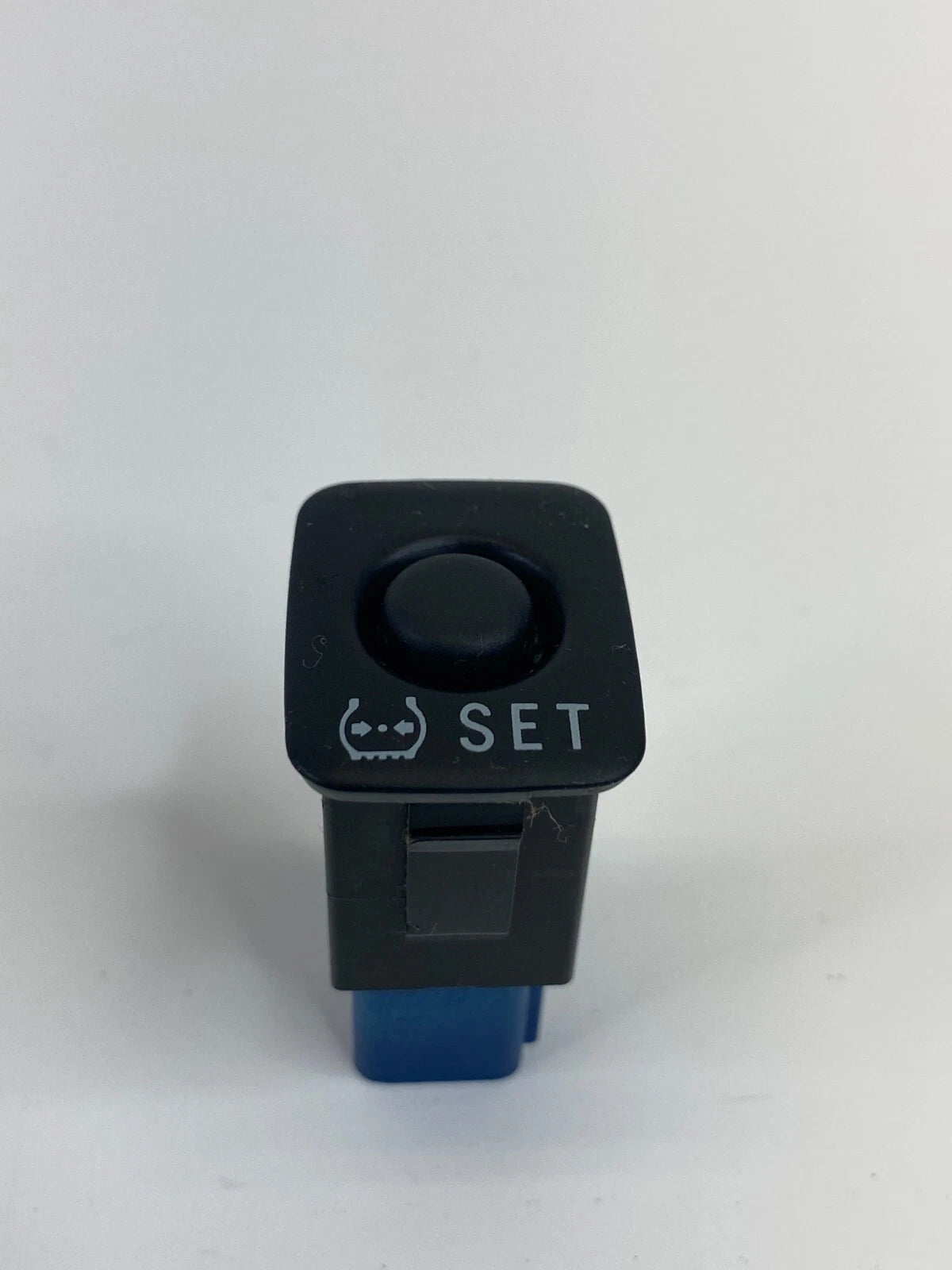 2005-2010 SCION TC TIRE PRESSURE SET RESET CONTROL SWITCH BUTTON TPMS OEM