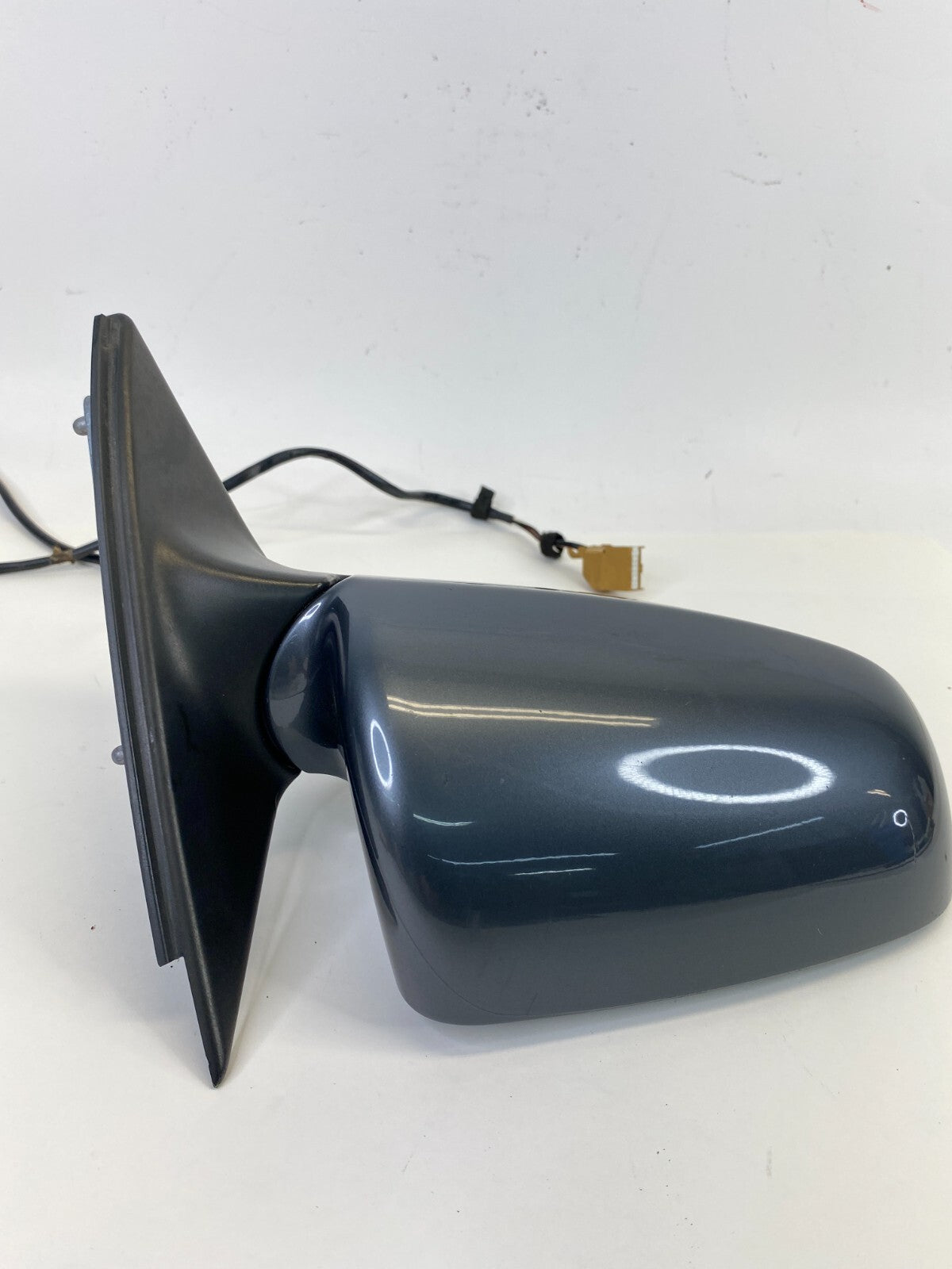 2002-2008 Audi A4 Front Right Passenger Side View Power Door Mirror E1010681 OEM