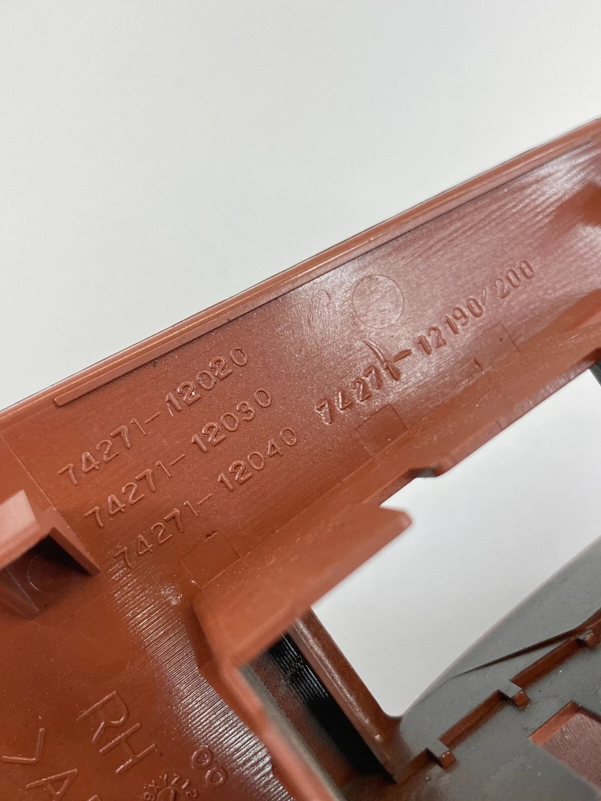 03-08 TOYOTA COROLLA REAR RIGHT DOOR WINDOW SWITCH BEZEL COVER TRIM 74271-12190