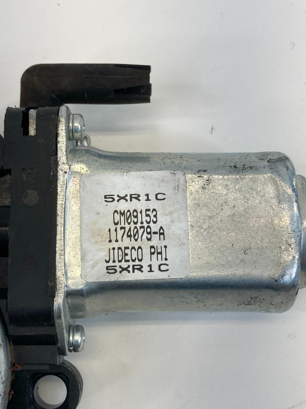 2004-2012 Chevrolet Colorado CREW CAB Rear Right Door Window Motor CM091530 OEM