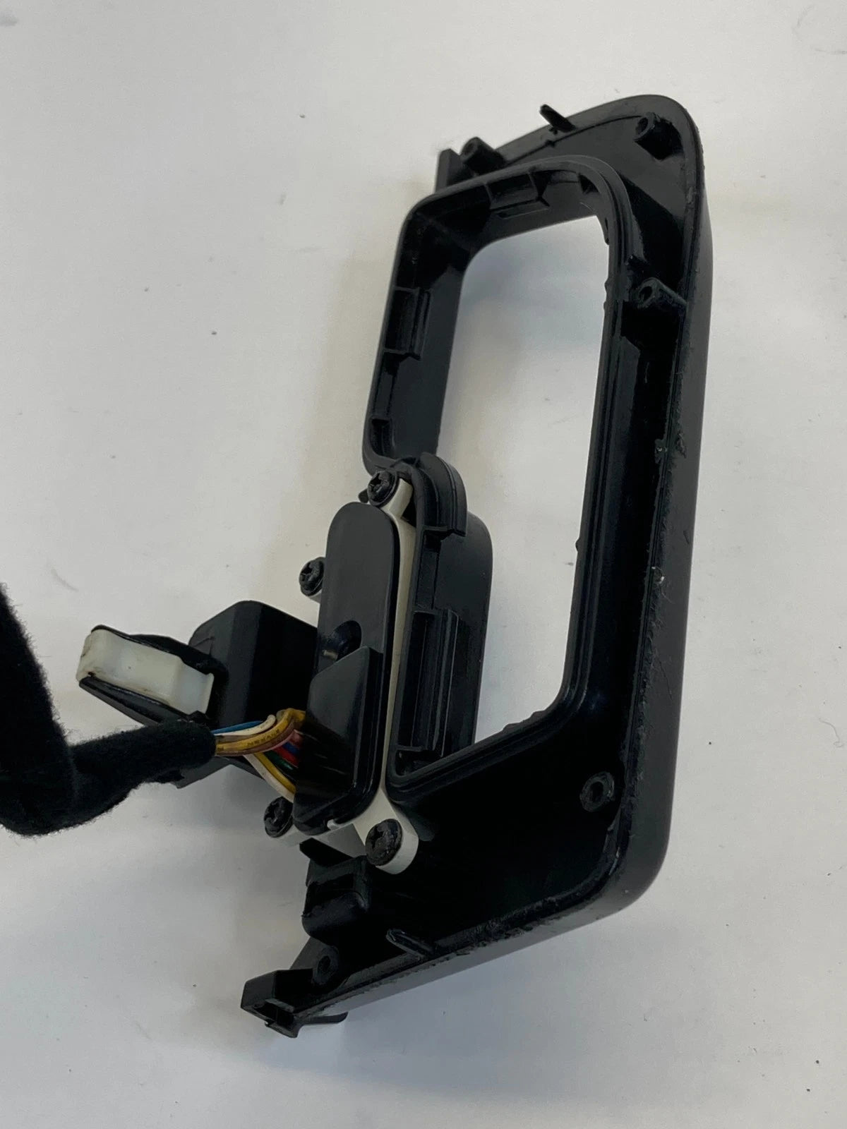 2011-2014 HYUNDAI SONATA CENTER CONSOLE AUTOMATIC TRANSMISSION SHIFT 84642-3Q100