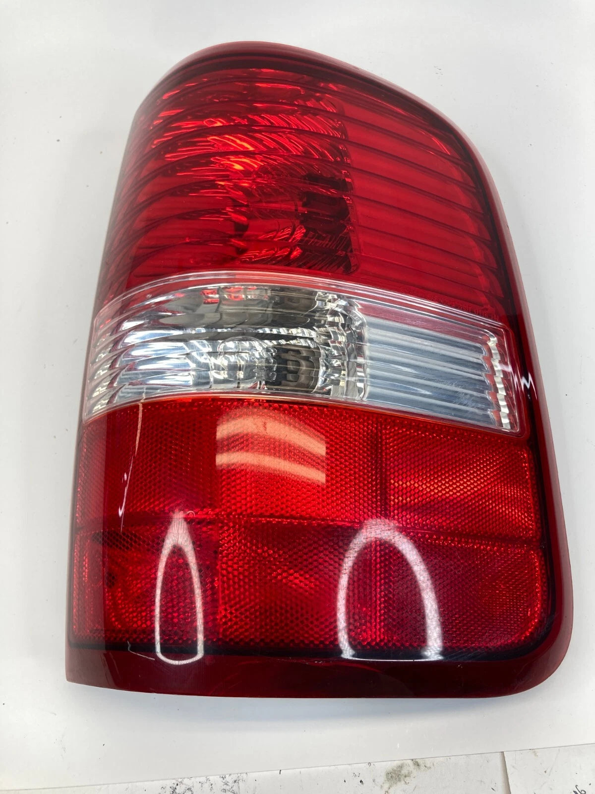 04-08 FORD F-150 F150 RIGHT PASSENGER TAIL LIGHT TAILLIGHT LAMP 4L3413B504A OEM