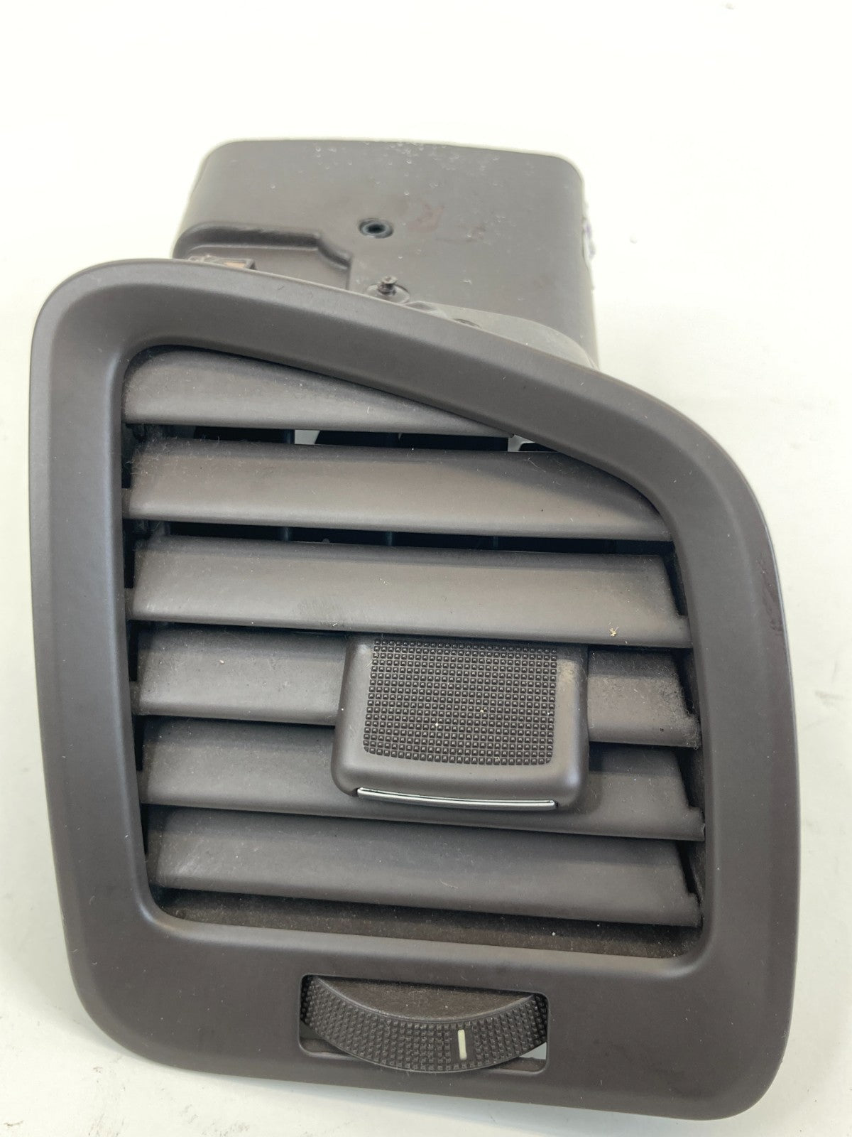 2011-2017 Buick Regal Dash Right Passenger Side A/C Air Vent Outer 13321922