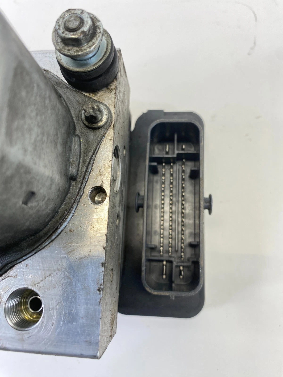 2016-2019 NISSAN SENTRA 1.8L ABS PUMP CONTROL MODULE ASSEMBLY 47660-4FU0C OEM