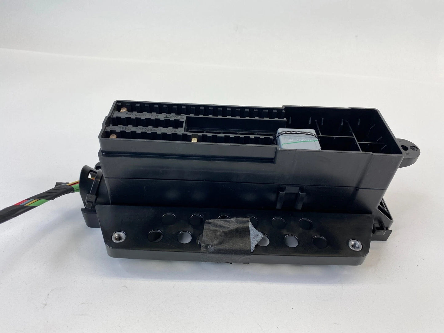 12-18 FORD FOCUS SEDAN 2.0L REAR TRUNK FUSE BOX FUSEBOX JUNCTION AV6T-14K131-AC