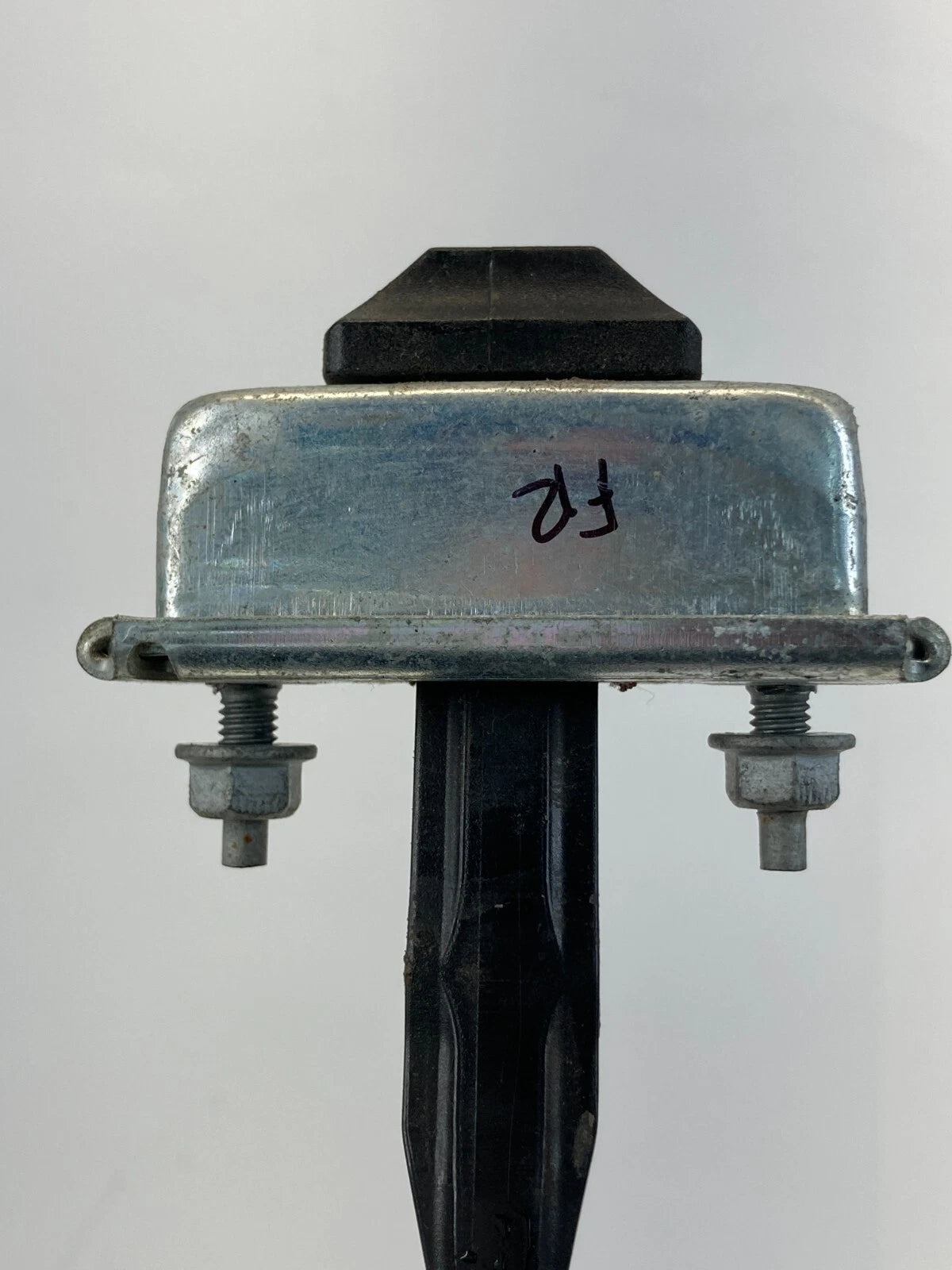 11-19 FORD FIESTA SDN FRONT RIGHT PASSENGER SIDE DOOR CHECK STOP STOPPER DETENT