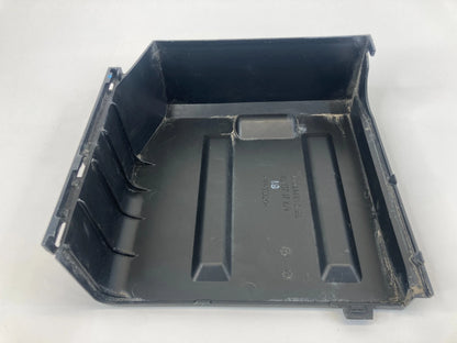 04-11 VOLVO S40 05-11 V50 AIR INTAKE CLEANER BOX LOWER COVER LID 30650076 OEM