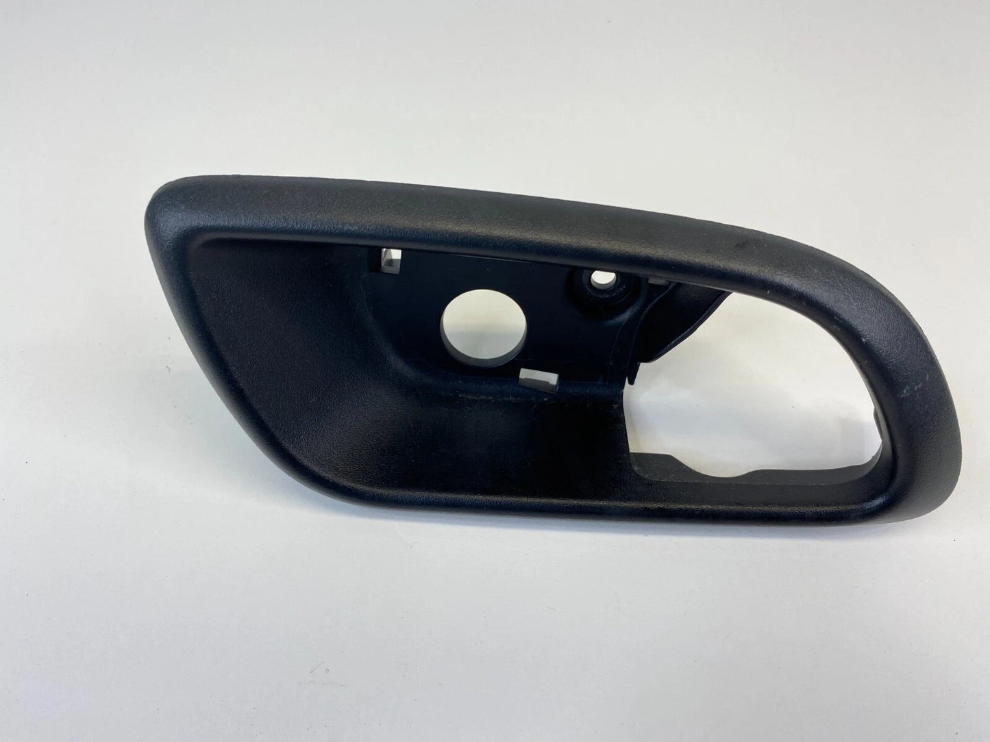 2011-2020 DODGE JOURNEY REAR RIGHT INNER DOOR HANDLE BEZEL TRIM 3001059LFN OEM