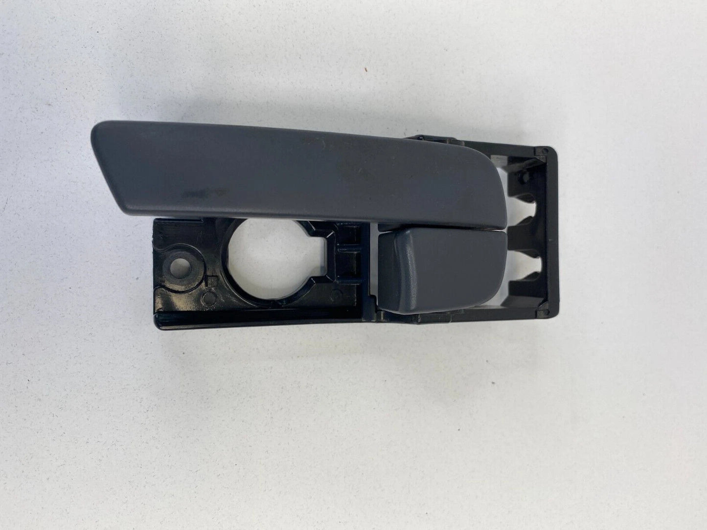 2006-2011 KIA RIO5 RIO FRONT LEFT DRIVER INTERIOR DOOR HANDLE OEM 82613-JB000