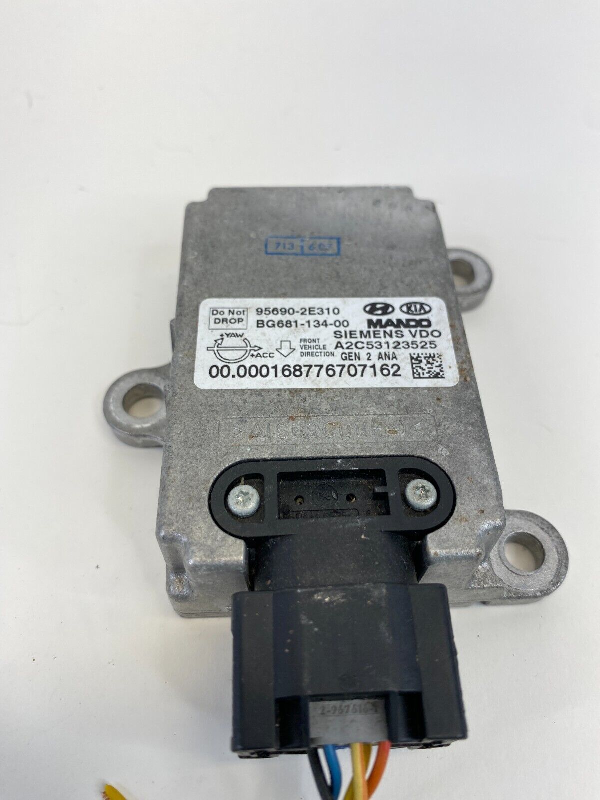 2008 2009 Hyundai Tucson Yaw Rate Sensor Control Module 95690-2E310 OEM