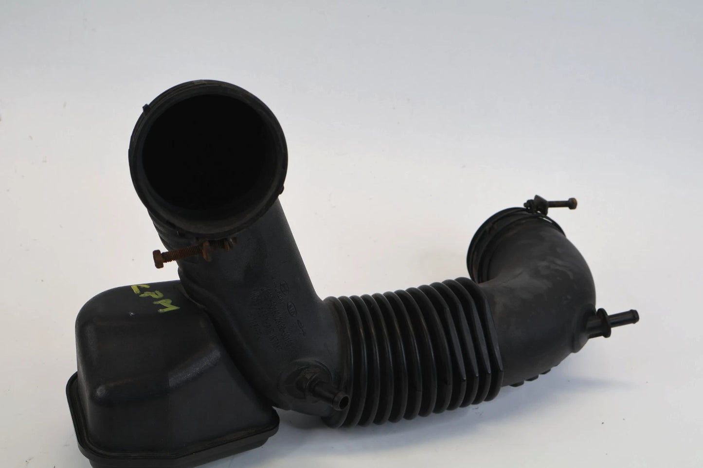 2011-2014 HYUNDAI SONATA 2.4L AIR CLEANER INTAKE DUCT HOSE TUBE OEM 28130-3Q160