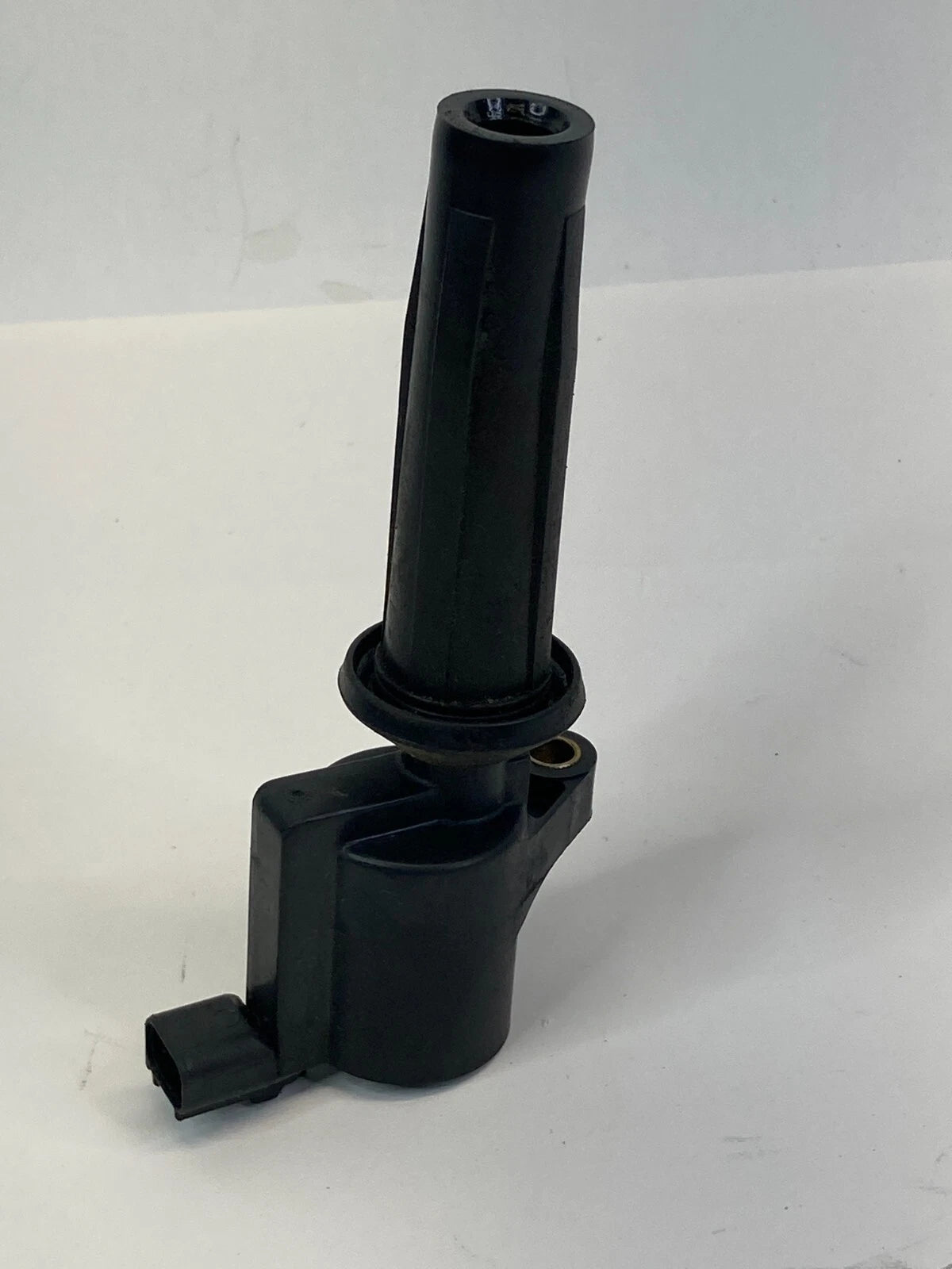 03 04 05 06 07 08 09 10 11 FORD FOCUS 2.0L L4 A/T IGNITION COIL IGNITER OEM