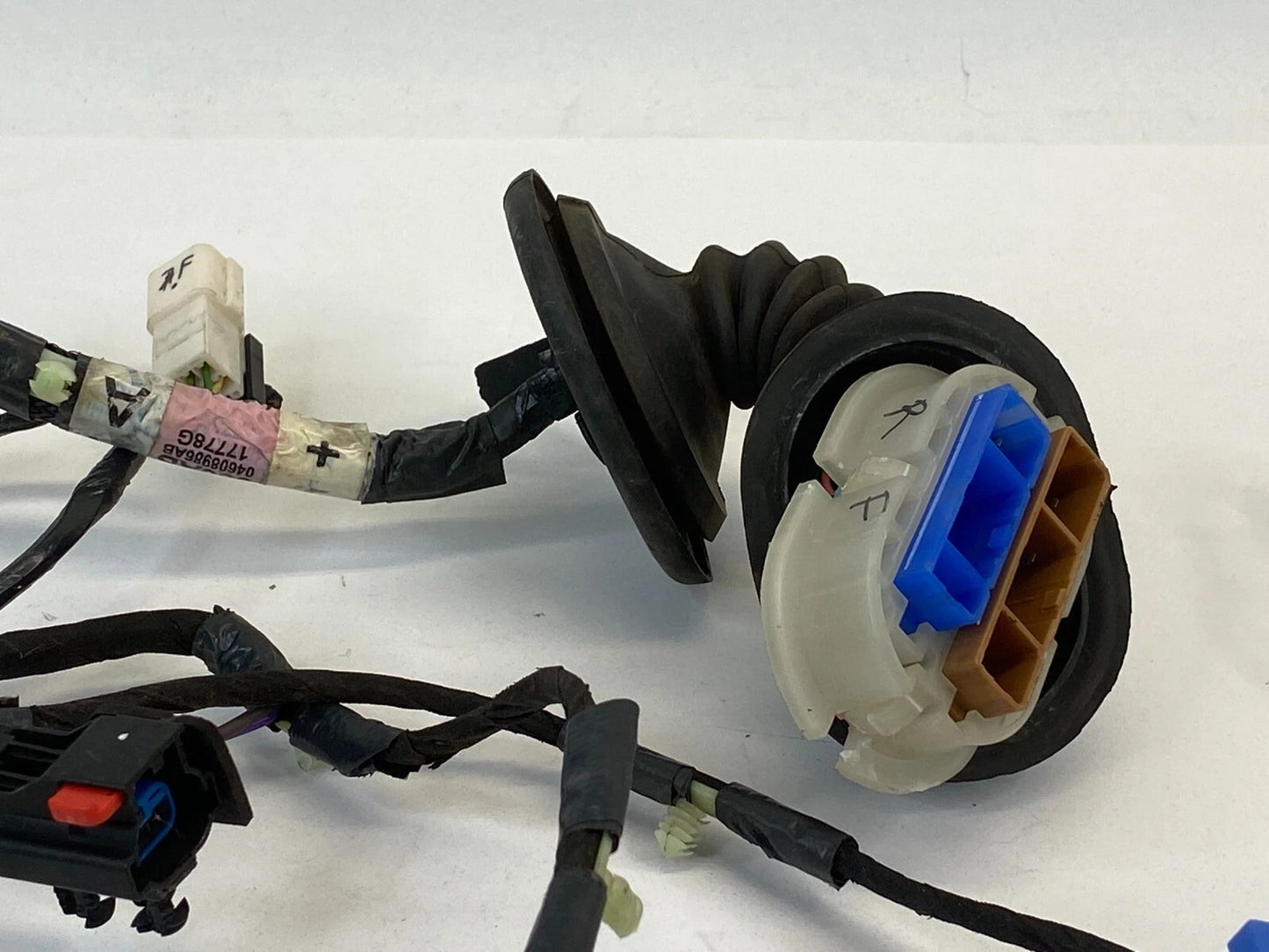 03-06 CHRYSLER SEBRING CONVERTIBLE FRONT RIGHT DOOR WIRING HARNESS 04608986AB