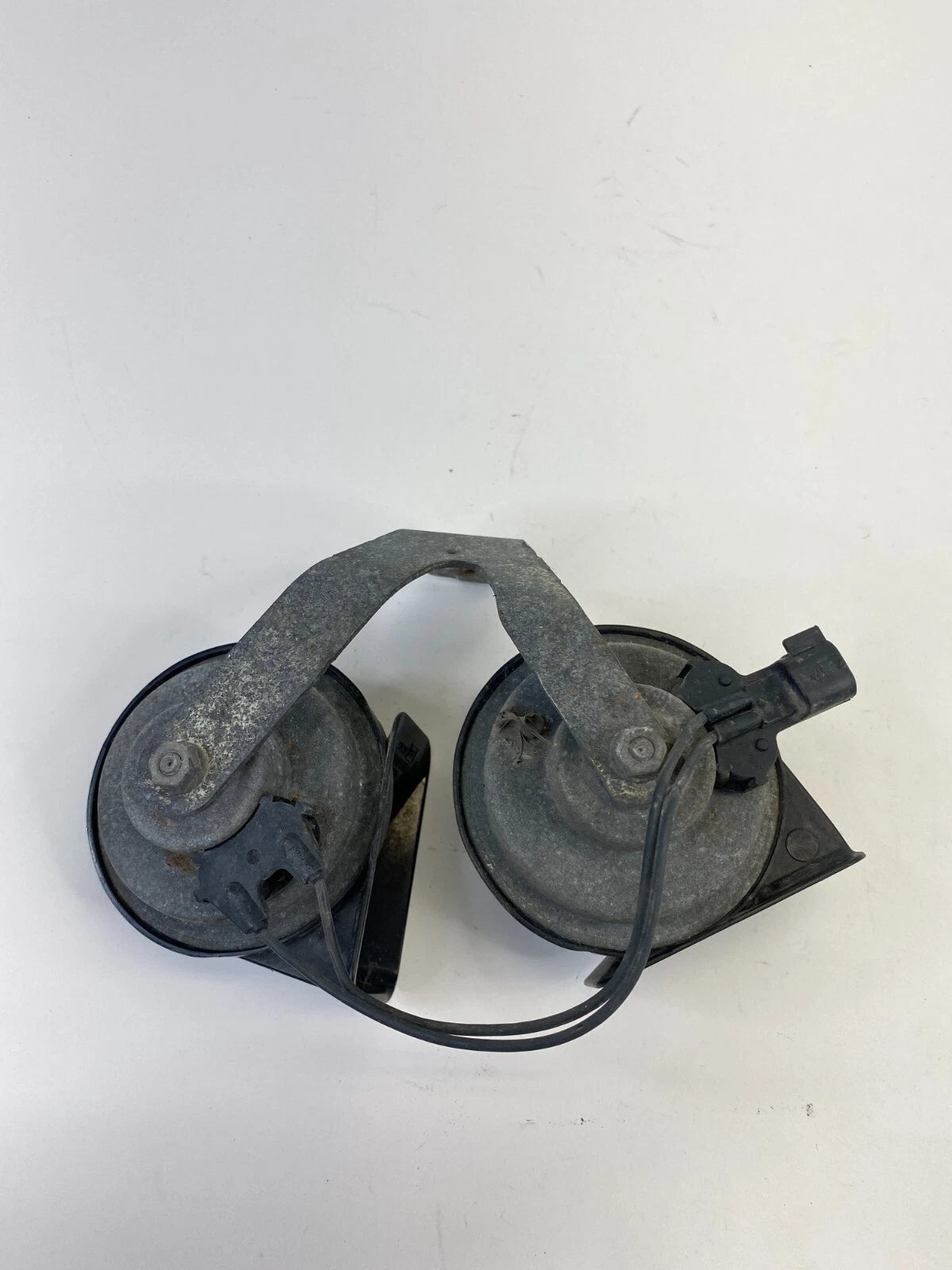 2013-2016 FORD FUSION LOW & HIGH TONE HORN ALARM PITCH SIREN SIGNAL E355306 OEM
