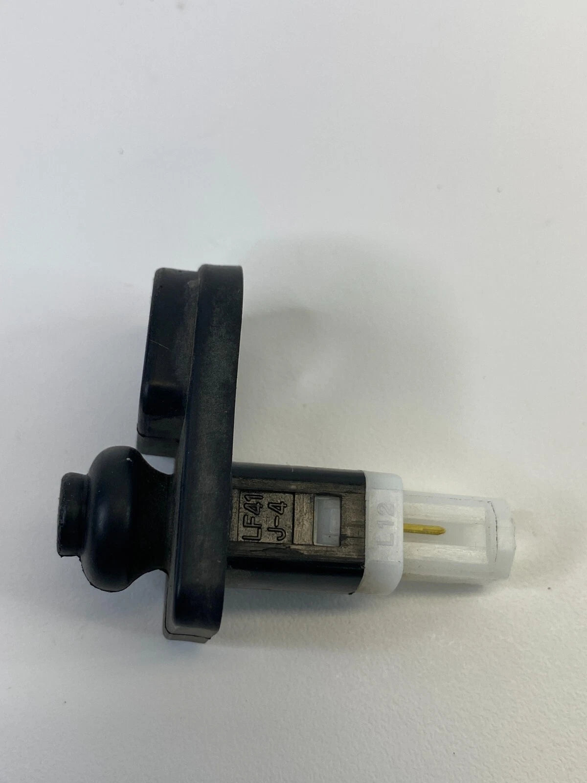 2015-2022 HYUNDAI ACCENT 13-17 VELOSTER DOOR LIGHT AJAR JAMB SWITCH SENSOR OEM