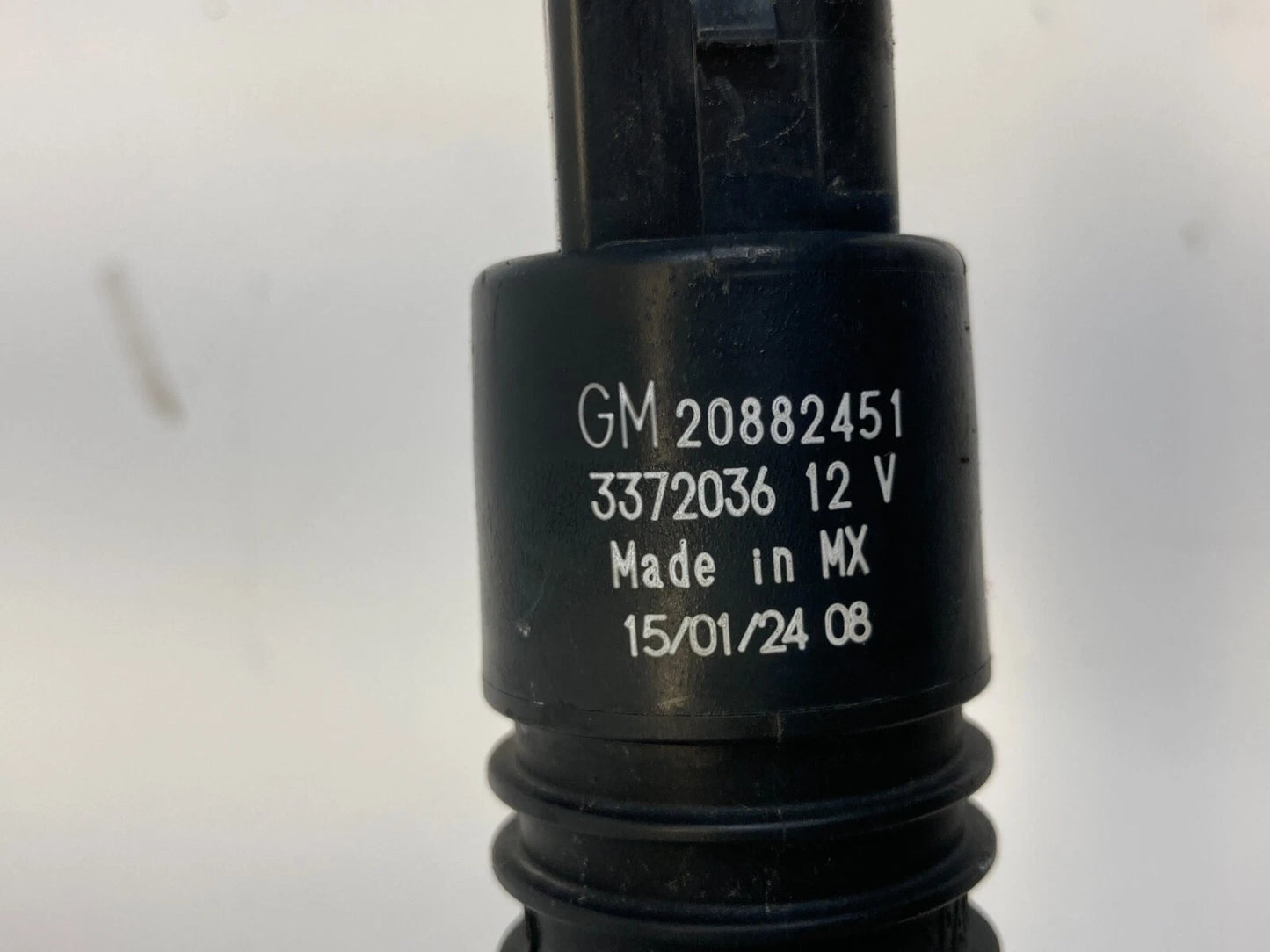 2010-2017 CHEVROLET EQUINOX WINDSHIELD WIPER FLUID WASHER PUMP ASSY OEM