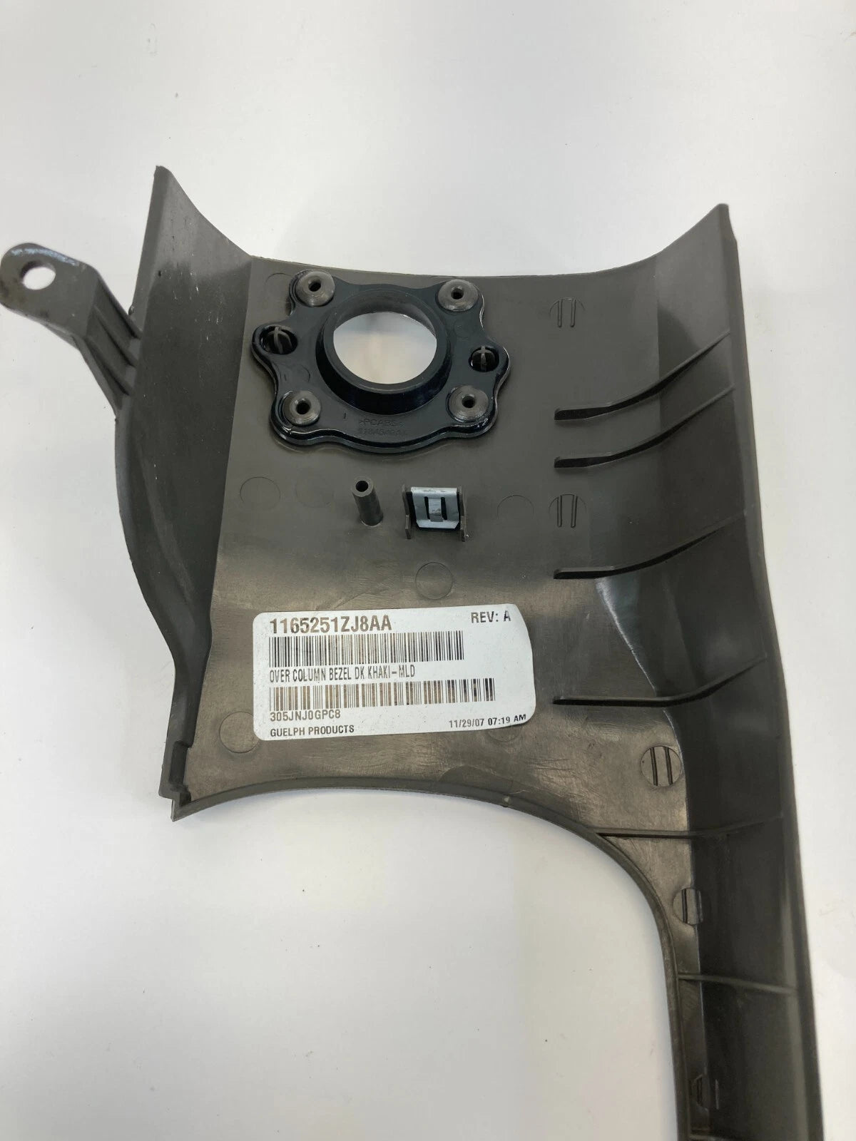 2007 2008 CHRYSLER 300 STEERING COLUMN UPPER SHROUD BEZEL TRIM 116521ZJ8AA OEM