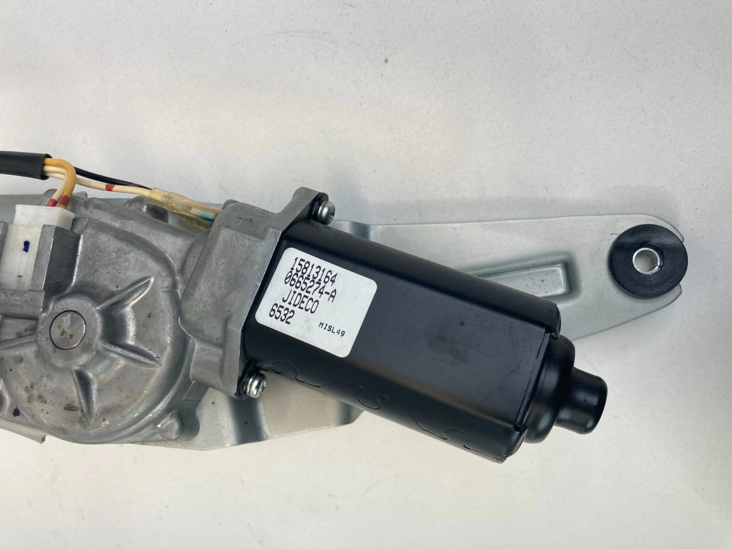 2006 PONTIAC TORRENT REAR WINDSHIELD WIPER MOTOR ASSEMBLY OEM FACTORY 15813164