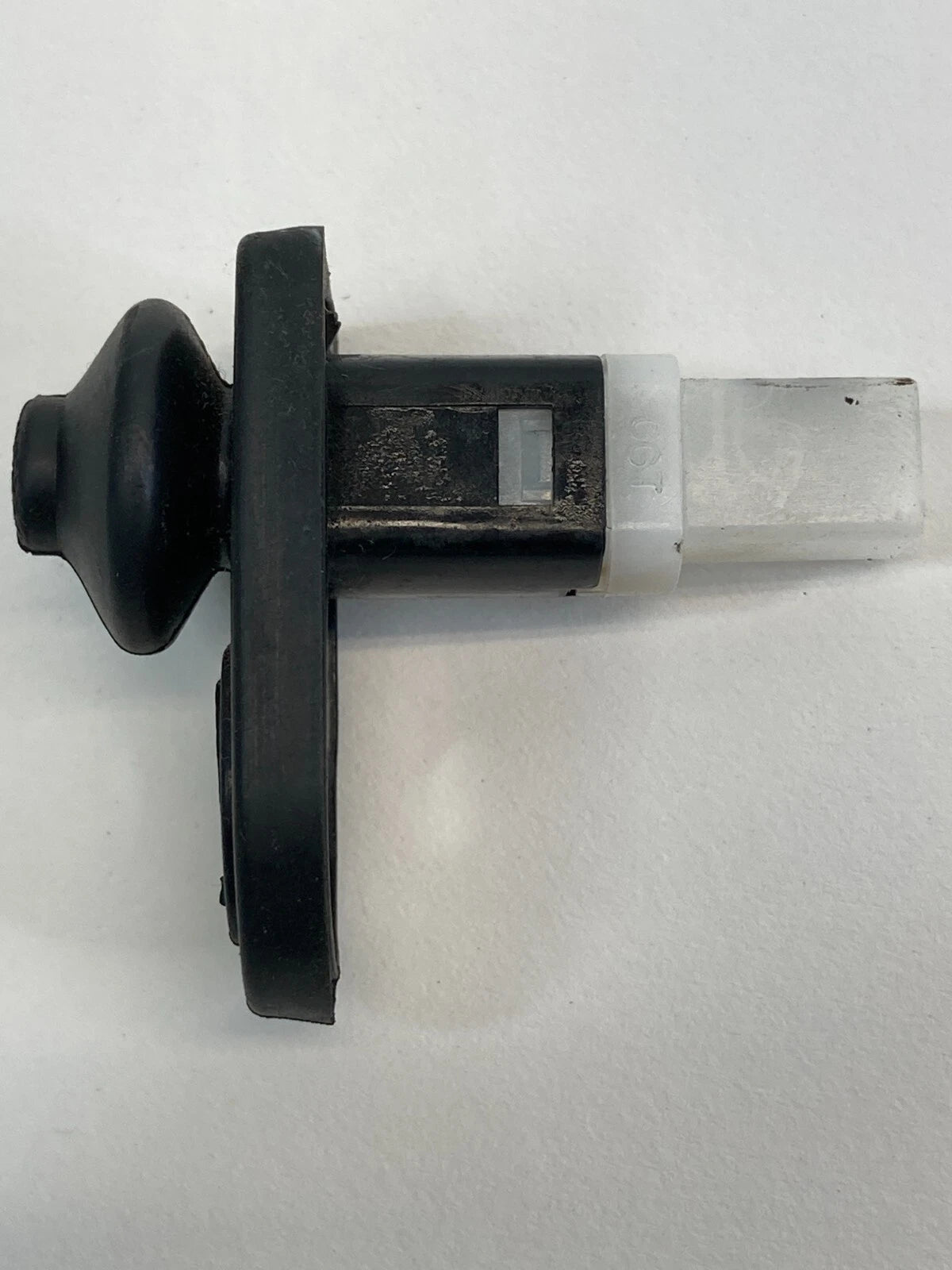 2007-2015 HYUNDAI SONATA FRONT RIGHT SIDE DOOR LIGHT SWITCH JAMB SENSOR OEM
