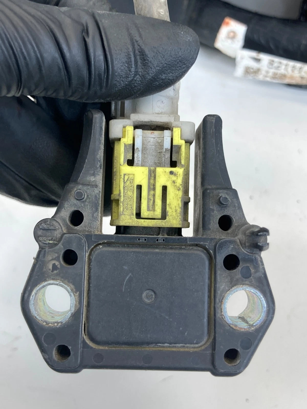 2007-2011 LEXUS GS350 GS460 ENGINE FUSE RELAY JUNCTION BLOCK BOX 82111-30V50 OEM