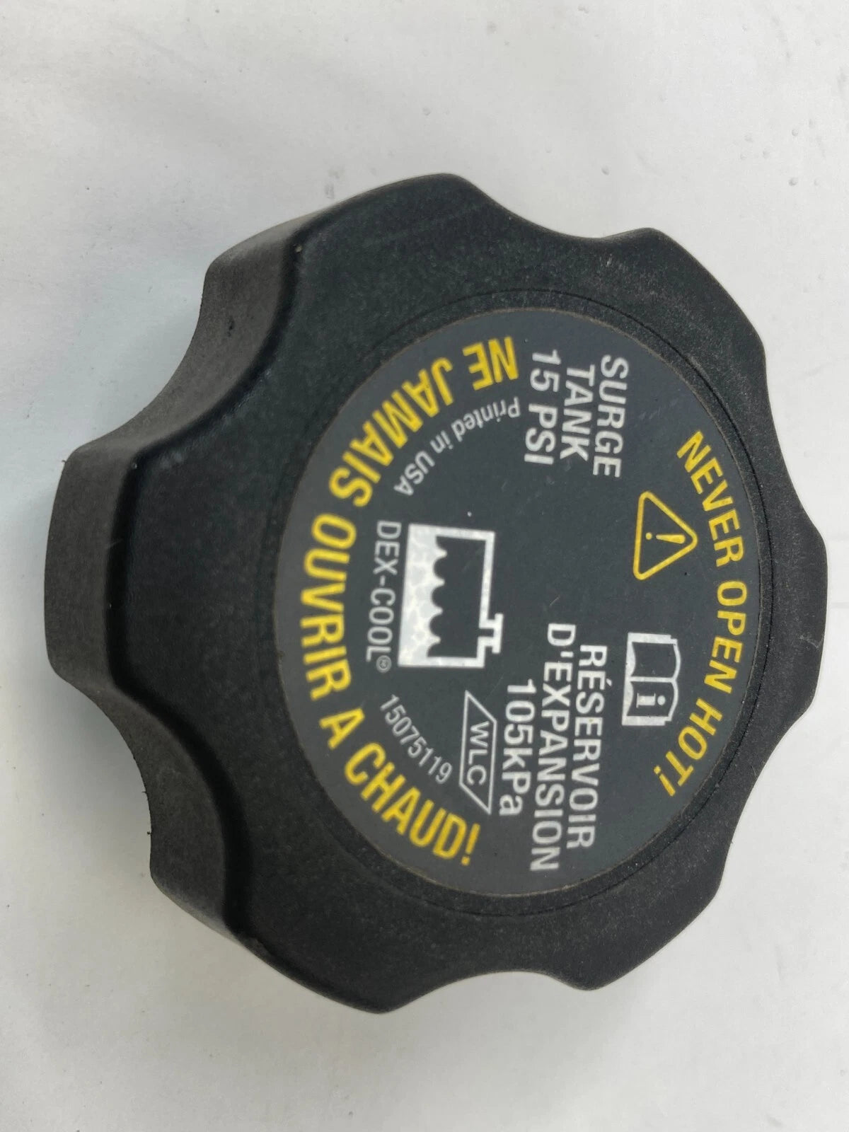 99-05 PONTIAC GRAND AM ENGINE RADIATOR COOLANT RESERVOIR TANK CAP LID 15075118