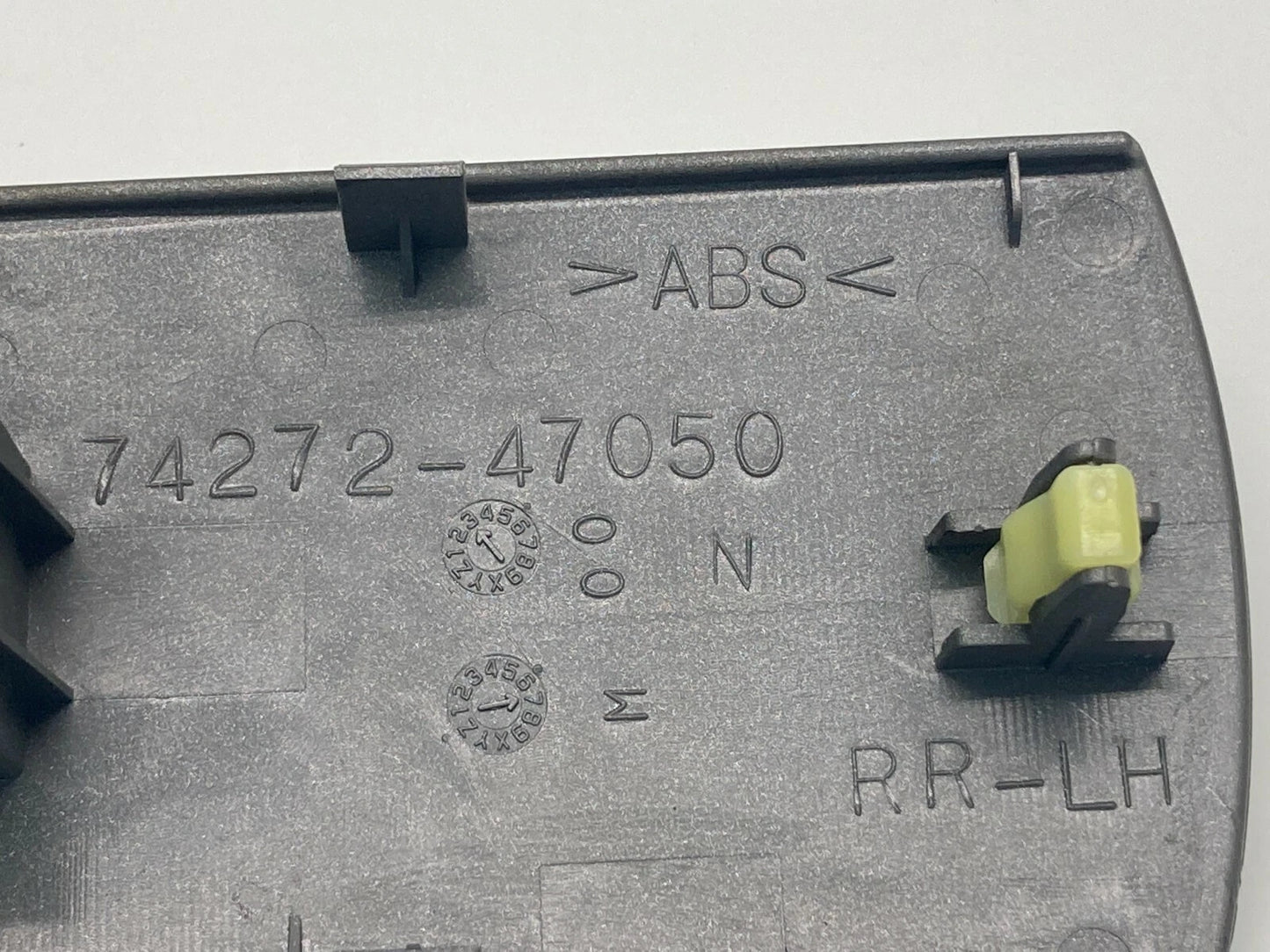 2004-2009 TOYOTA PRIUS REAR LEFT DOOR WINDOW CONTROL SWITCH COVER OEM 7427247050
