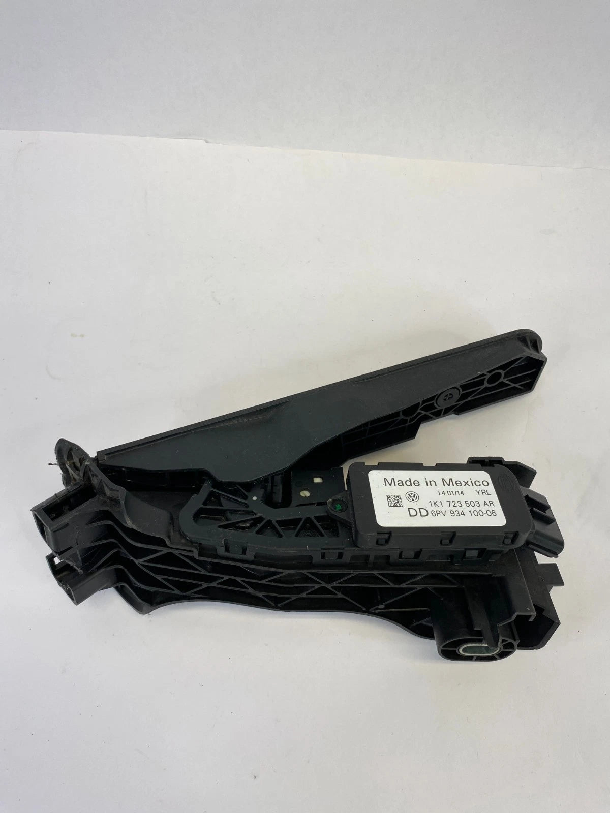 2011-2018 VOLKSWAGEN JETTA GAS THROTTLE ACCELERATOR PEDAL ASSEMBLY 1K1-723-503