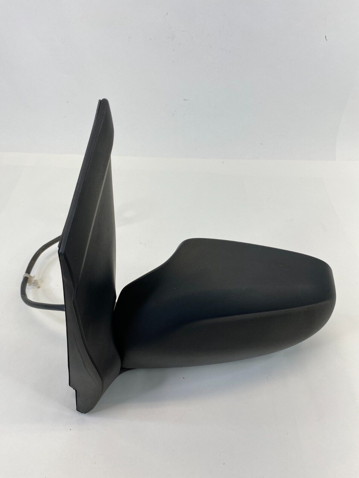 2002-2006 Mazda MPV Front Left Driver Side View Power Door Mirror E11-015513 OEM