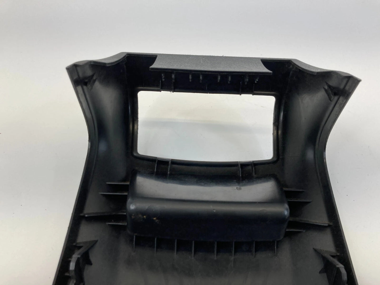 2011 11 BUICK REGAL REAR CENTER CONSOLE PANEL COVER TRIM 13222111 OEM
