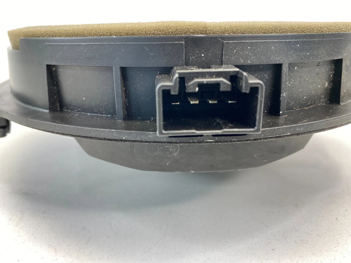 11-19 FORD FIESTA REAR RIGHT SIDE DOOR SOUND SYSTEM AUDIO SPEAKER 8A6T18808CC