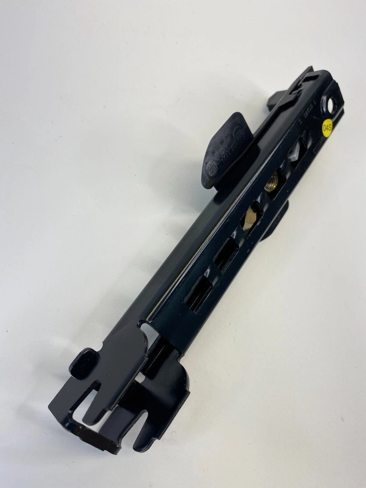 2005-2011 AUDI A6 FR RH SEAT BELT HEIGHT ADJUSTER SLIDER FACTORY 8E0857833E OEM