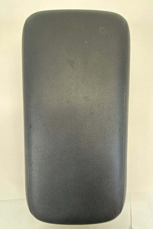 2018-2020 MITSUBISHI OUTLANDER SPORT FRONT CENTER CONSOLE ARMREST LID COVER OEM