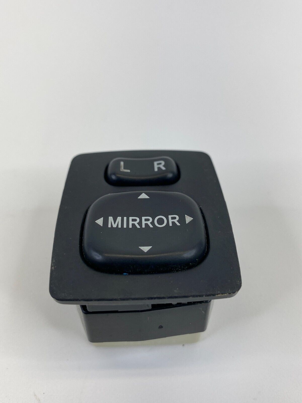 04-08 Toyota Solara Power Mirror Adjustment Control Switch Button 76A3441 OEM