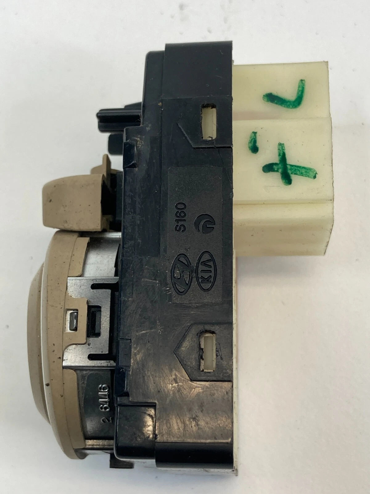 11-14 HYUNDAI SONATA FRONT LEFT DOOR POWER MIRROR CONTROL SWITCH 202006586 OEM