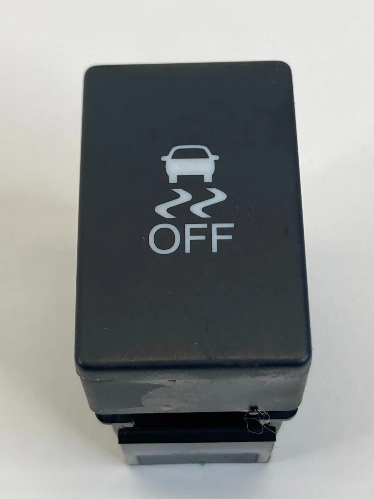 2015-2020 HONDA FIT TRACTION STABILITY CONTROL BUTTON SWITCH ASSY M51654 OEM