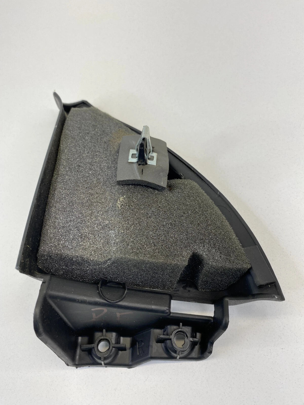 2009-2012 CHEVROLET TRAVERSE FRONT RIGHT INNER MIRROR CORNER COVER TRIM PANEL