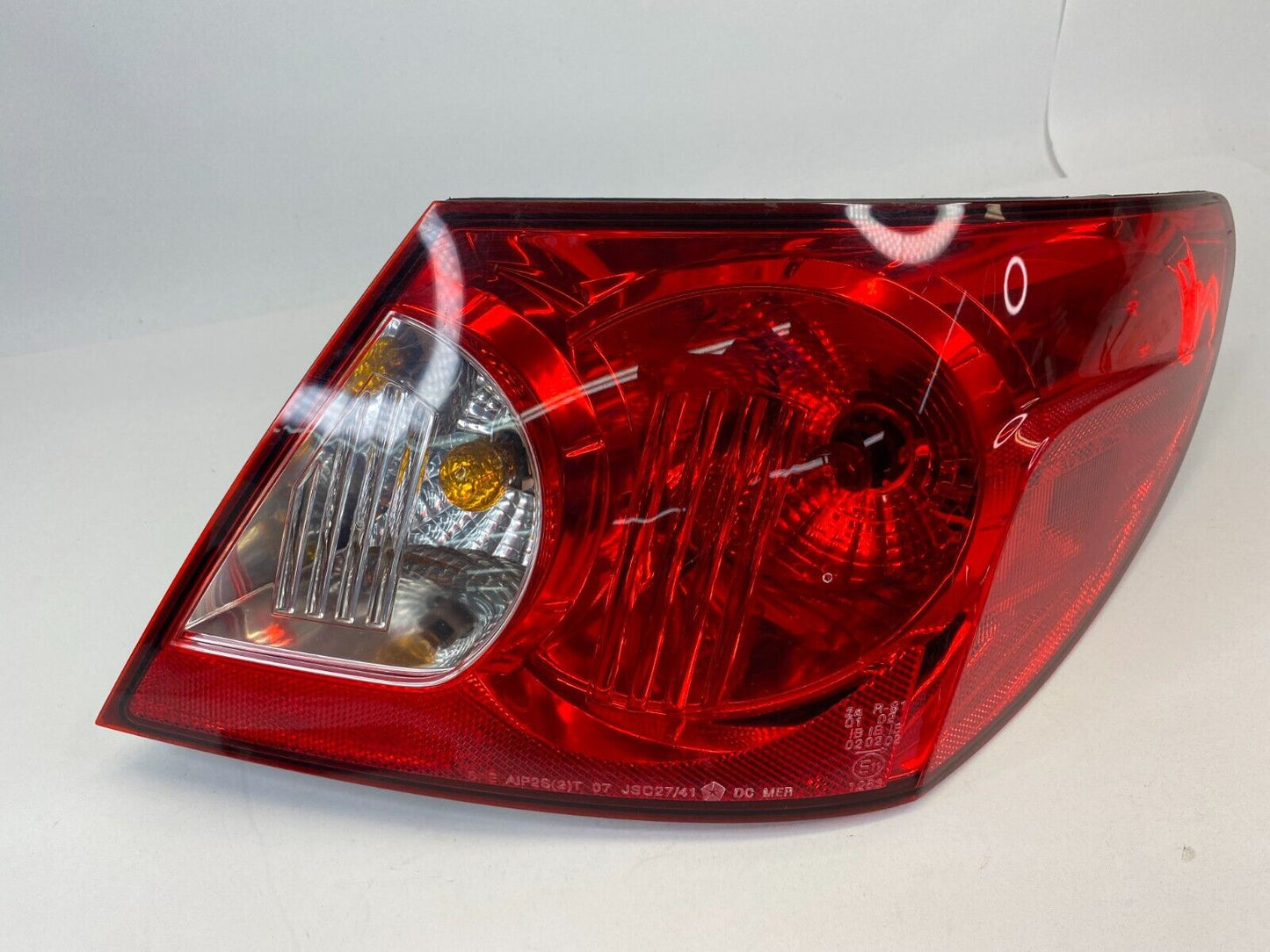 07 08 Chrysler Sebring Sedan Right Passenger Outer Tail Light Taillight Taillamp