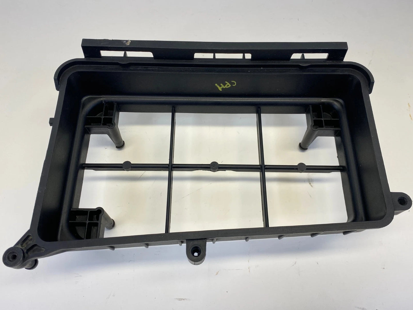 2015-2017 CHRYSLER 200 2.4L AIR CLEANER BODY HOUSING TRIM 68212804AE OEM
