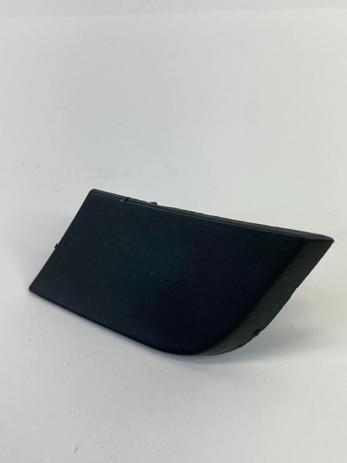 2007-2011 CHEVROLET AVEO FRONT RIGHT PASSENGER DOOR HANDLE BEZEL COVER TRIM CAP
