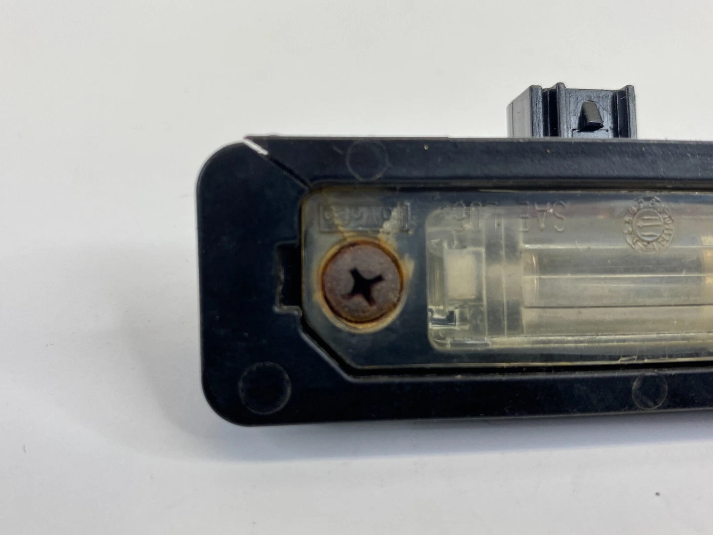 2006-2012 FORD FUSION REAR TRUNK LICENSE PLATE LIGHT LAMP 6E53-13543-AA OEM