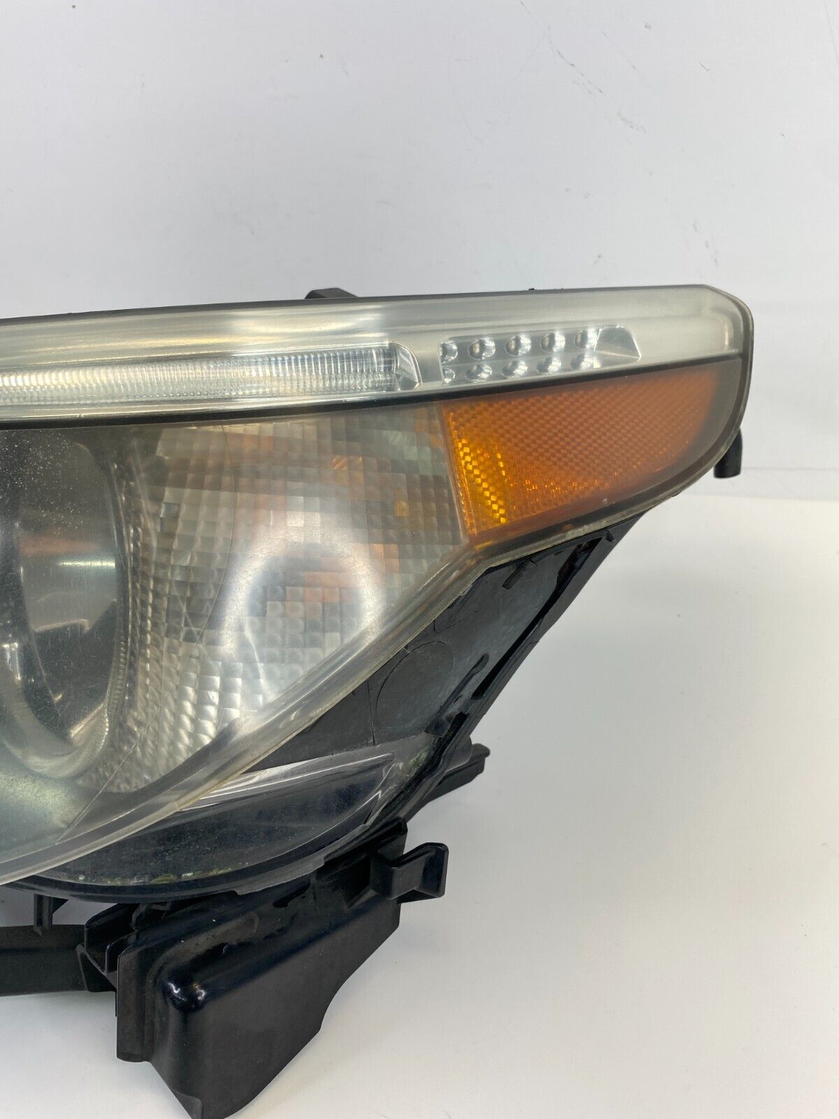 2004-2007 BMW 525i 530i Sedan Front Left Driver Side Headlight Headlamp OEM