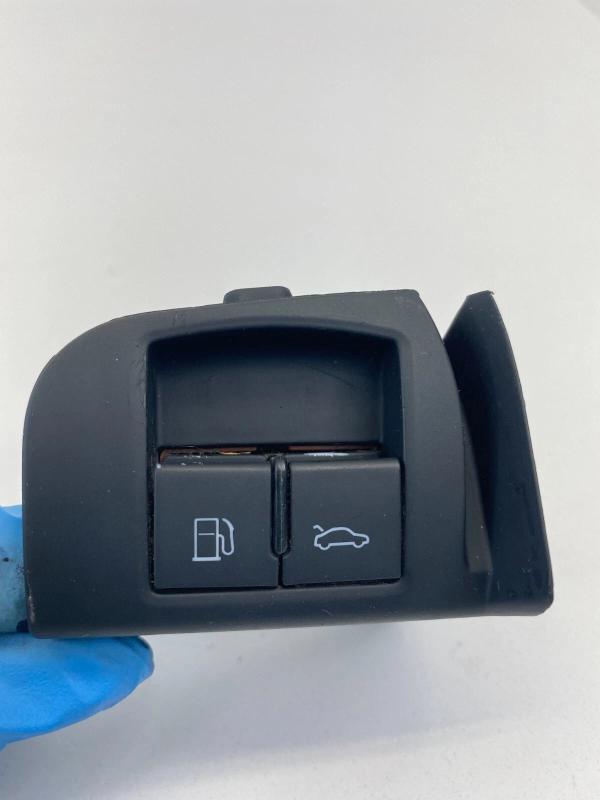 05-11 AUDI A6 QUATTRO OPENER TRUNK RELASE & FUEL DOOR CONTROL SWITCH 4F1959527