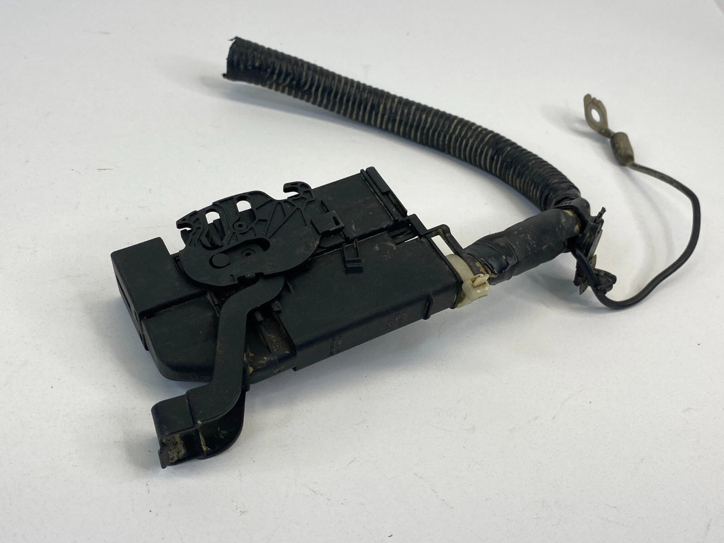 2009-2010 SUBARU FORESTER ABS ANTI-LOCK BRAKE PUMP PLUG CONNECTOR PIGTAIL OEM